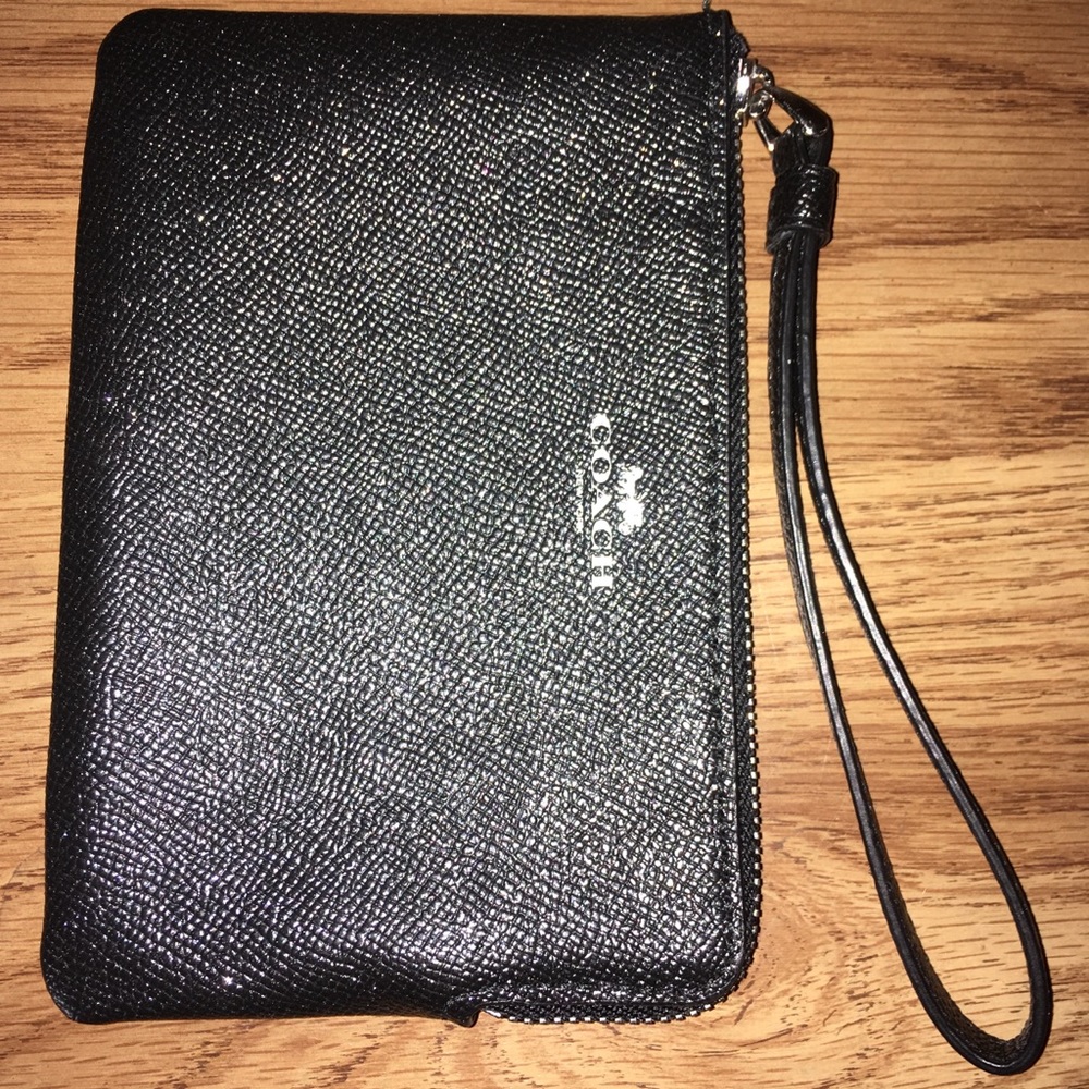 Coach Wristlet - Picture 4 of 5